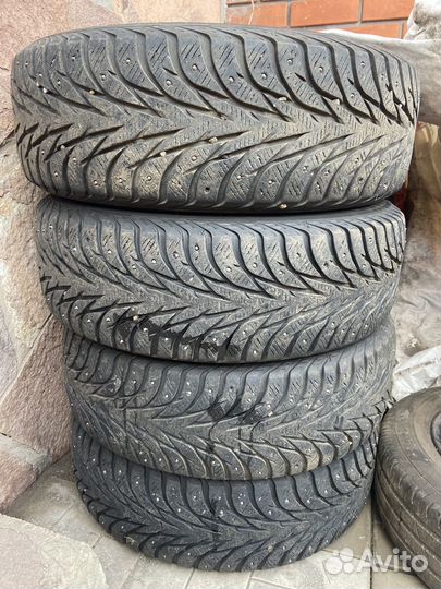 Yokohama Ice Guard IG35 215/65 R16 102T