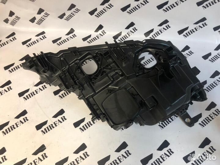 Левый корпус фары BMW 7 series G11 2015-2019 Led