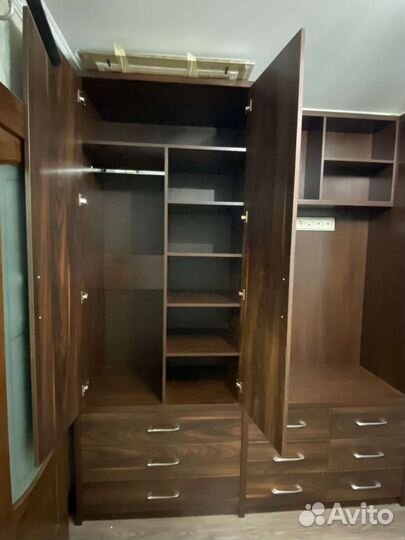 Стенка в гостиную