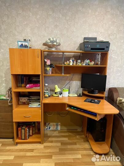 Компьютерный стол