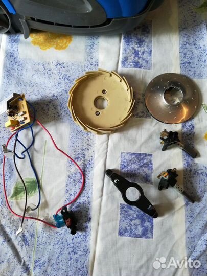 Пылесос на запчасти (по частям)