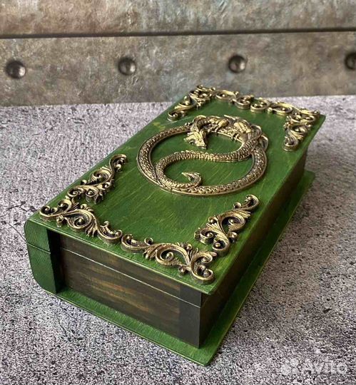 Шкатулка с драконом. Символ года. Авторская работа