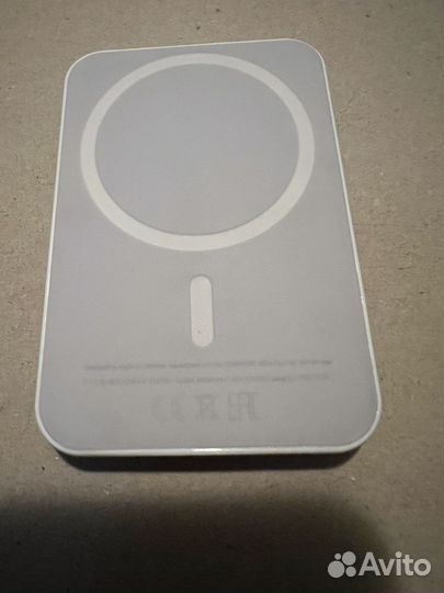 Пауэр банк apple