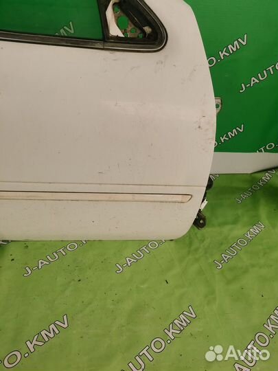 Дверь передняя правая Nissan Sunny