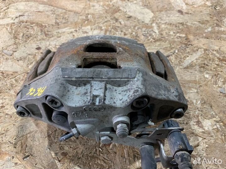 Суппорт передний левый Audi А6 C6 2.8 CCE