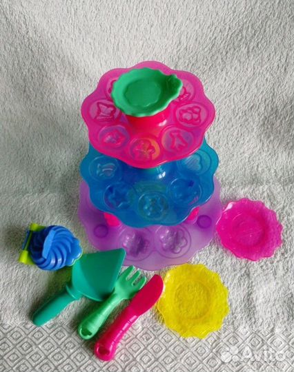 Play doh Башня из кексов и Банка со сладостями