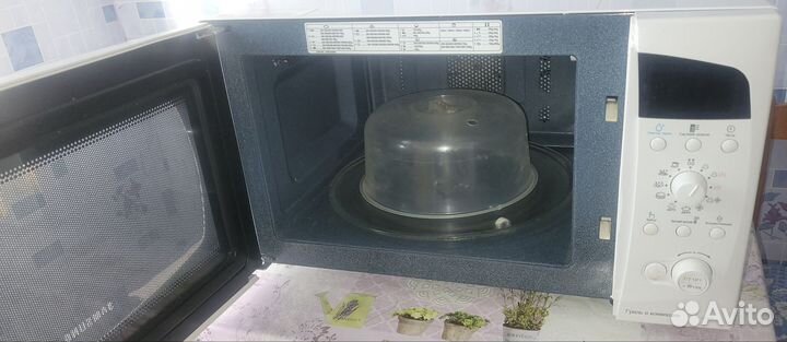 Микроволновая печь Samsung C105AR