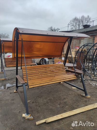 Качели уличные