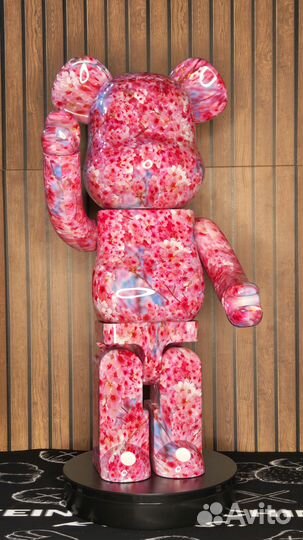 Bearbrick 1000 70см Sakura