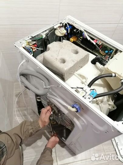 Ремонт стиральных машин и Ремонт холодильников