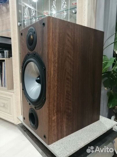 Акустические колонки Monitor Audio Bronze BR2
