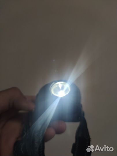 Налобный фонарь varta, состояние нового