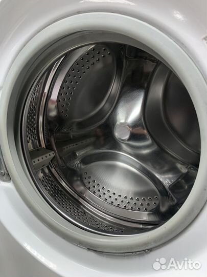 Узкая стиральная машина Indesit