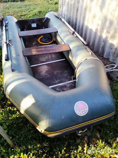 Лотка с мотором