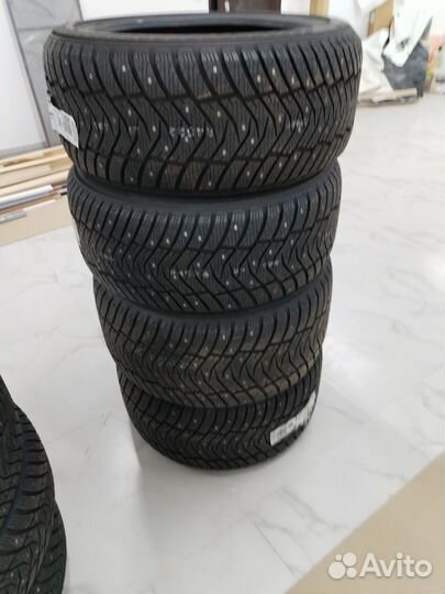 Yokohama Ice Guard IG65 275/40 R20 и 315/35 R20 106T