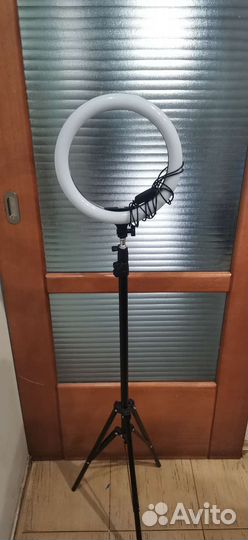 Кольцевая лампа