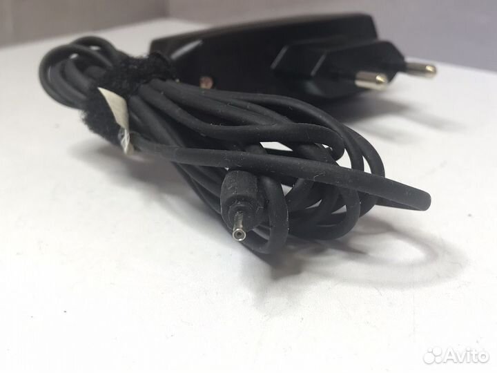 Зарядное устройство Nokia ac-4e