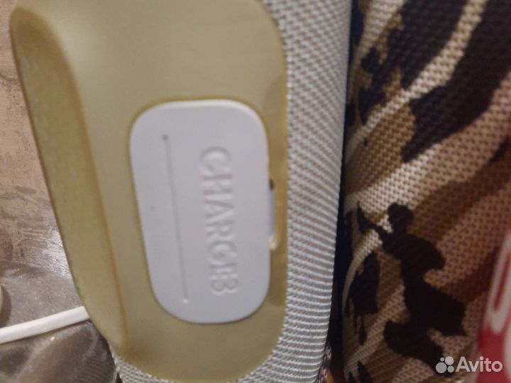 Колонка jbl charge 3