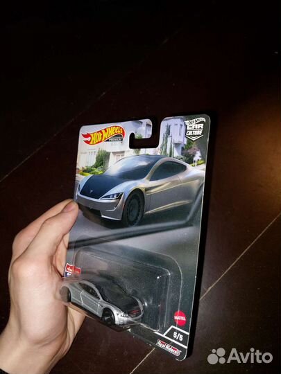 Hot wheels premium tesla roadster