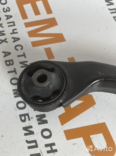 Рычаг передний левый Киа Каренс