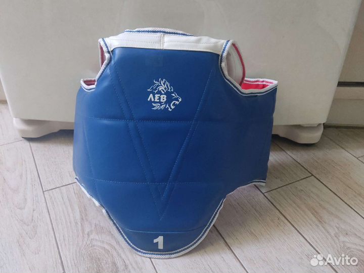 Защита корпуса для теквондо