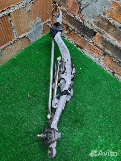 Мотор стеклоочистителя передний Toyota Auris E150