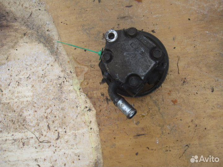 Насос гидроусилителя руля Mazda 3 BK Z6 2003