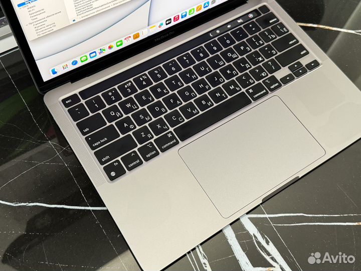 Macbook Pro 13 M2 2022 8/256gb Отличный(Акб 99)