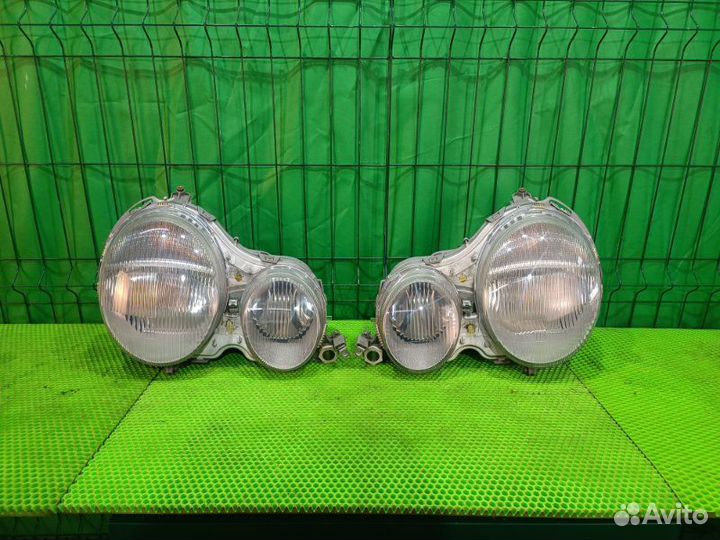 Фара левая+фара правая Mercedes-Benz E W210 1998