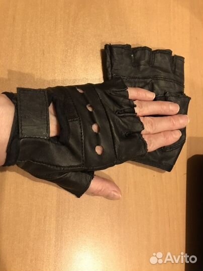 Перчатки для фитнеса женские