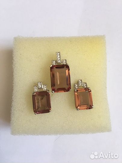 Комплект из серебра 925 с султанитом