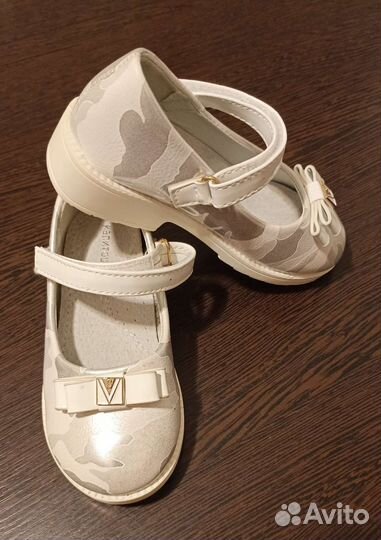Туфли новые детские 27 р