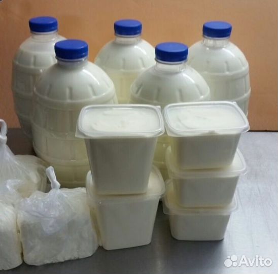 Молоко творог натуральные продукты Сметана