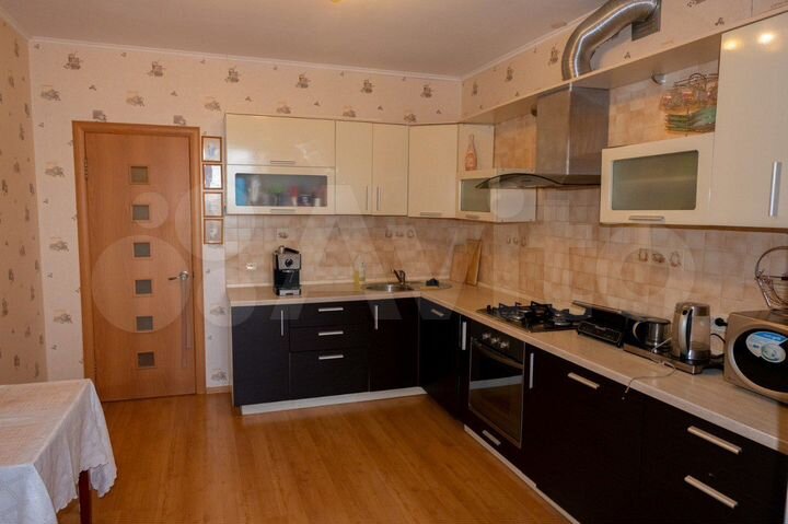 2-к. квартира, 73,1 м², 9/9 эт.