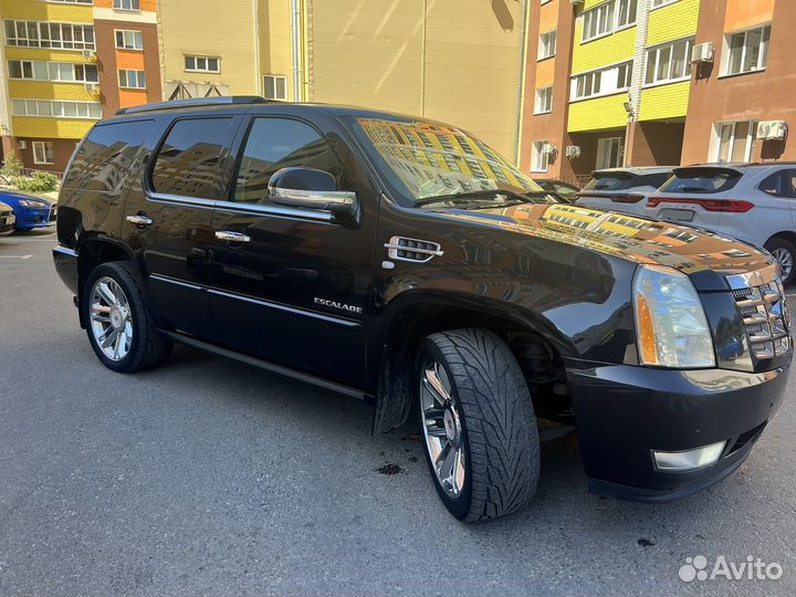 Cadillac Escalade 6.2 AT, 2011, 188 000 км