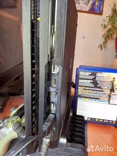 Sony playstation 4 PS4 pro 1tb с играми