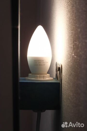 Детский настенный светильник Кит