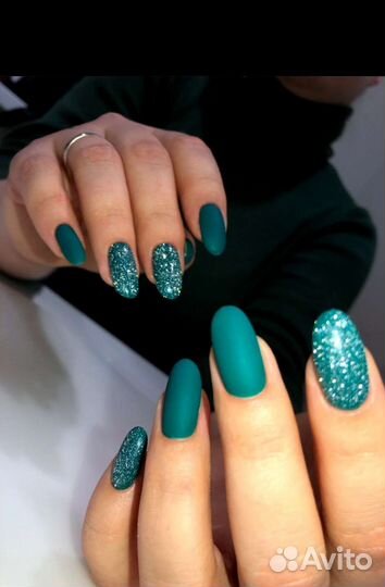 Модель на маникюр и педикюр