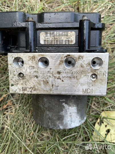 Блок абс mitsubishi colt z30