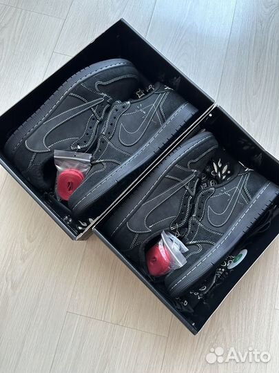 Jordan 1 low travis scott оригинал