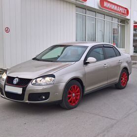 Диски литые Volkswagen R16 (красные)