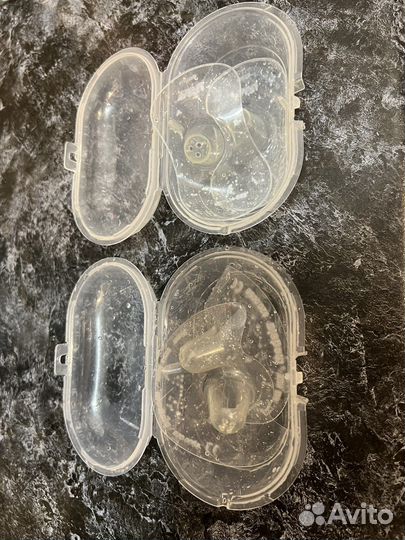 Накладки на грудь