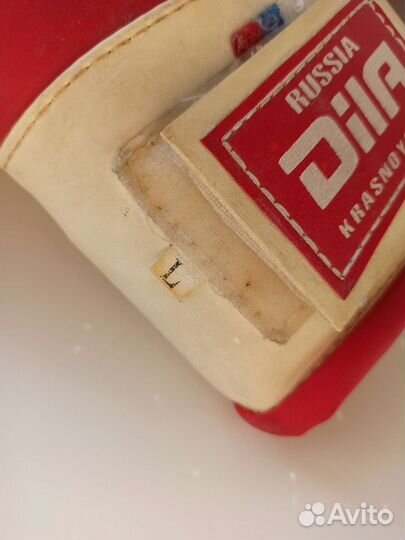 Боксерские перчатки