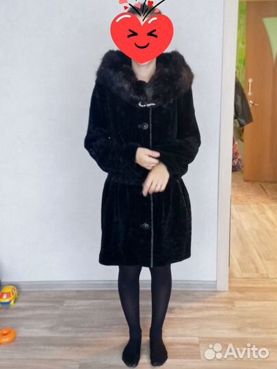 Шуба мутоновая с капюшоном