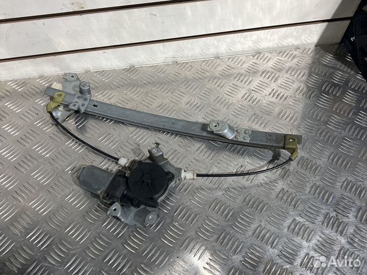 Стеклоподъемник зад правый nissan primera p12