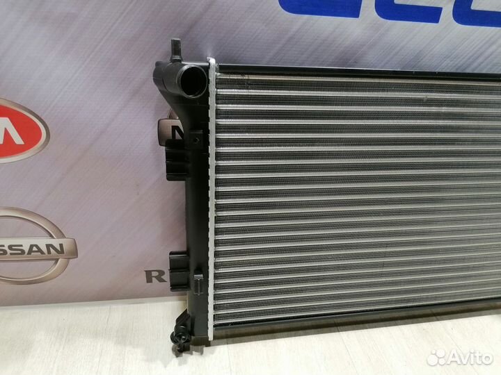 Радиатор охлаждения двигателя основной Kia soul 2