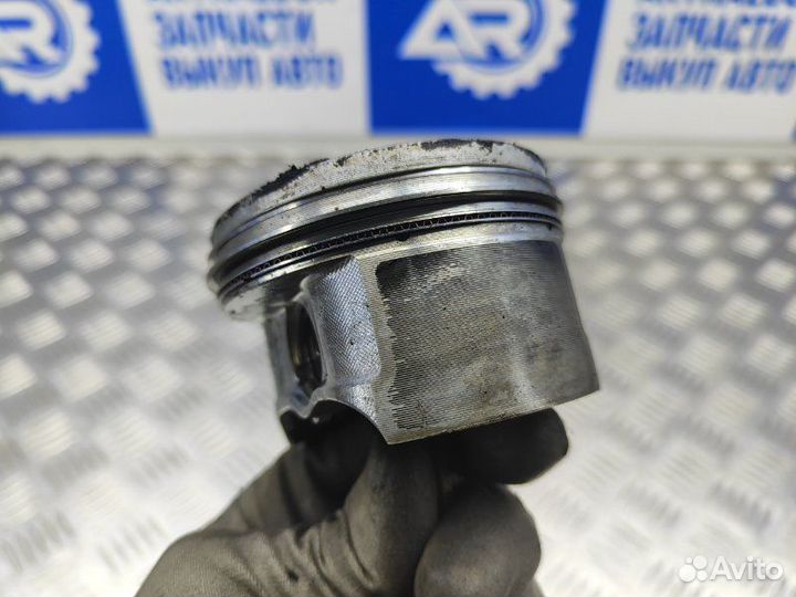 Поршень с шатуном Volkswagen Golf 5 MK5 1.6 BSE