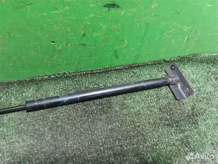 Амортизатор багажника левый Suzuki Ignis 2007