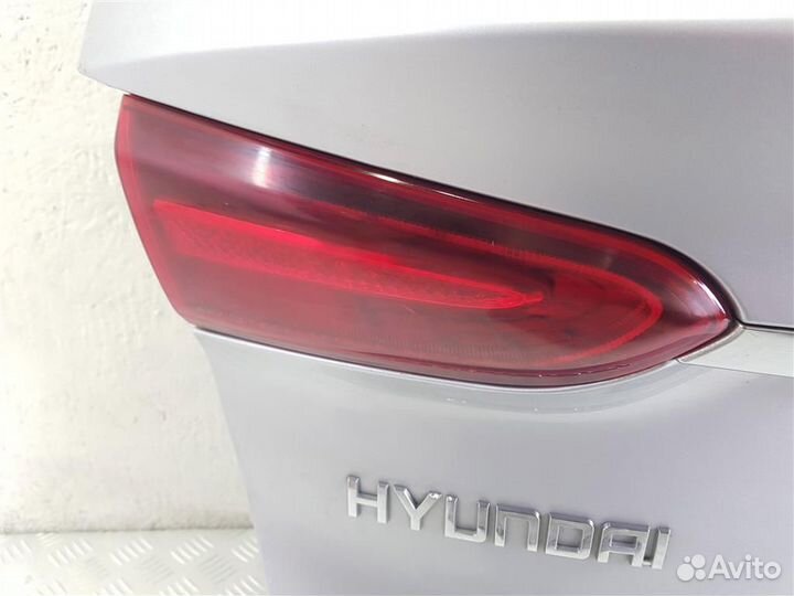 Фонарь крышки багажника левый Hyundai Santa Fe 4