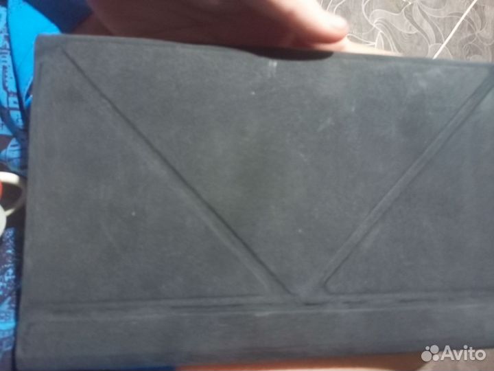 Продам планшет, минус винду переустановить и всë